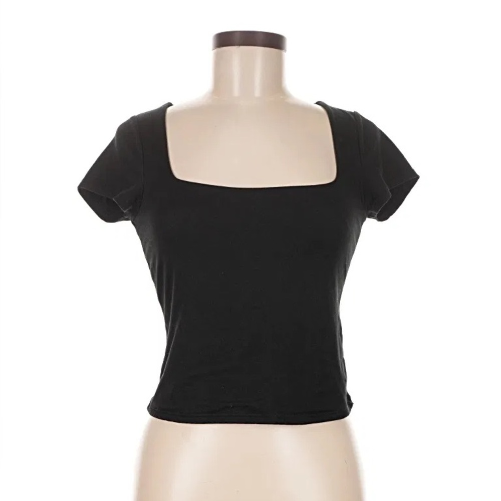 Sincerely Jules Black Square Neck Crop Top